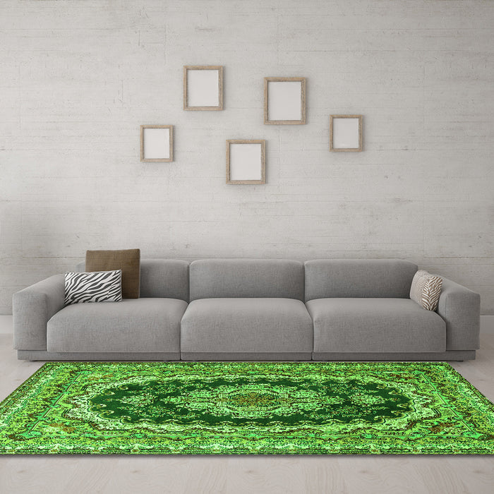 Machine Washable Medallion Green Traditional Area Rugs in a Living Room,, wshtr3805grn