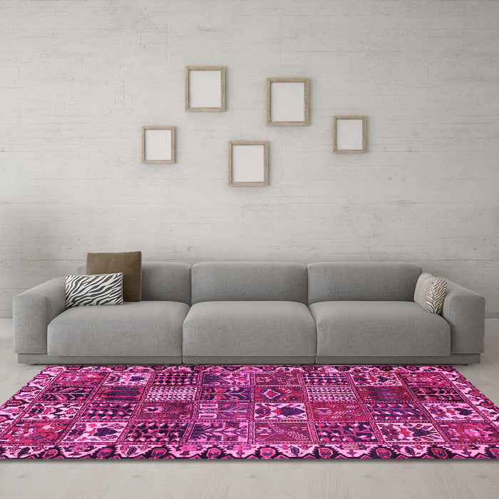 Machine Washable Persian Pink Traditional Rug in a Living Room, wshtr3807pnk