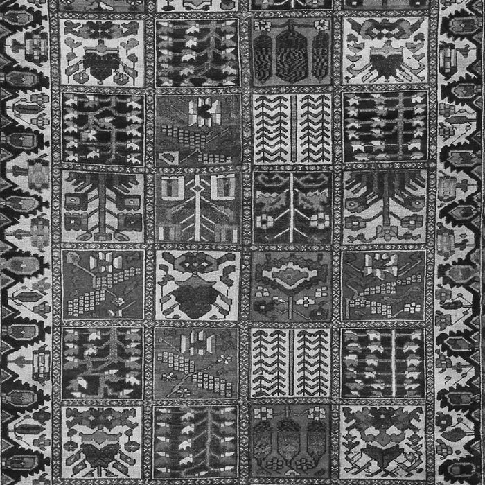 Serging Thickness of Machine Washable Persian Gray Traditional Rug, wshtr3807gry