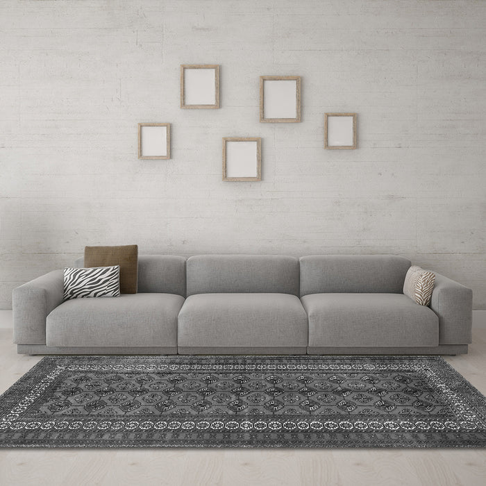 Machine Washable Persian Gray Traditional Rug in a Living Room,, wshtr3808gry