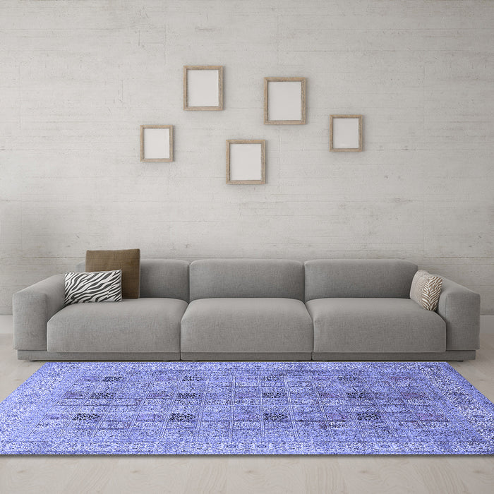 Machine Washable Persian Blue Traditional Rug in a Living Room, wshtr380blu
