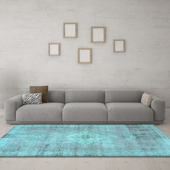 Machine Washable Persian Light Blue Traditional Rug in a Living Room, wshtr3811lblu