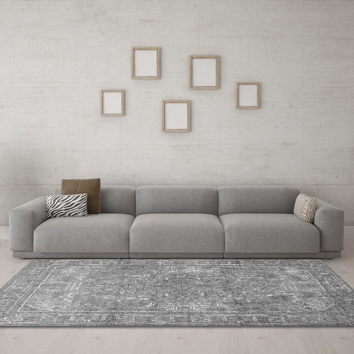 Machine Washable Persian Gray Traditional Rug in a Living Room,, wshtr3814gry