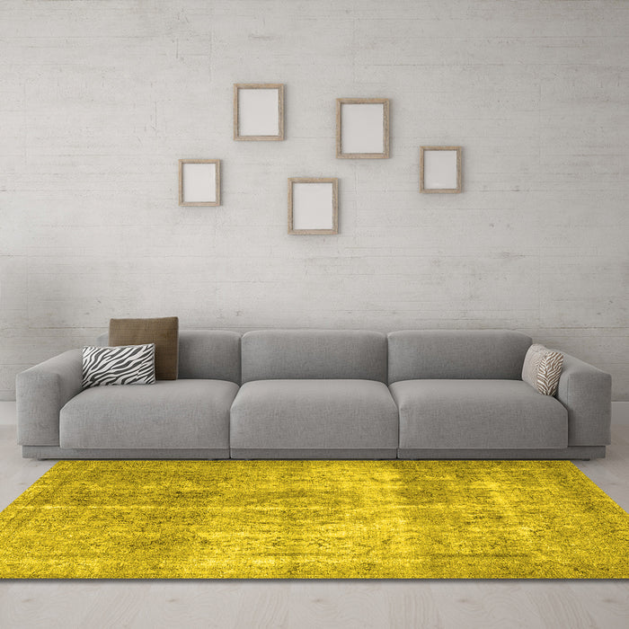 Machine Washable Persian Yellow Traditional Rug in a Living Room, wshtr3817yw