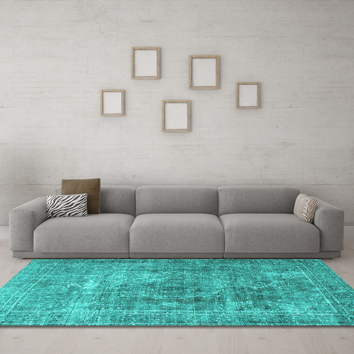 Machine Washable Persian Turquoise Traditional Area Rugs in a Living Room,, wshtr3819turq