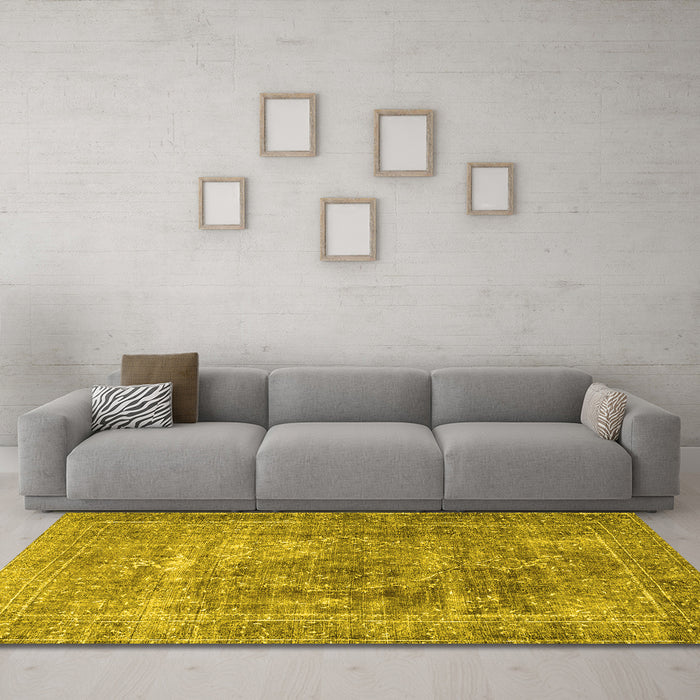 Machine Washable Persian Yellow Traditional Rug in a Living Room, wshtr3819yw