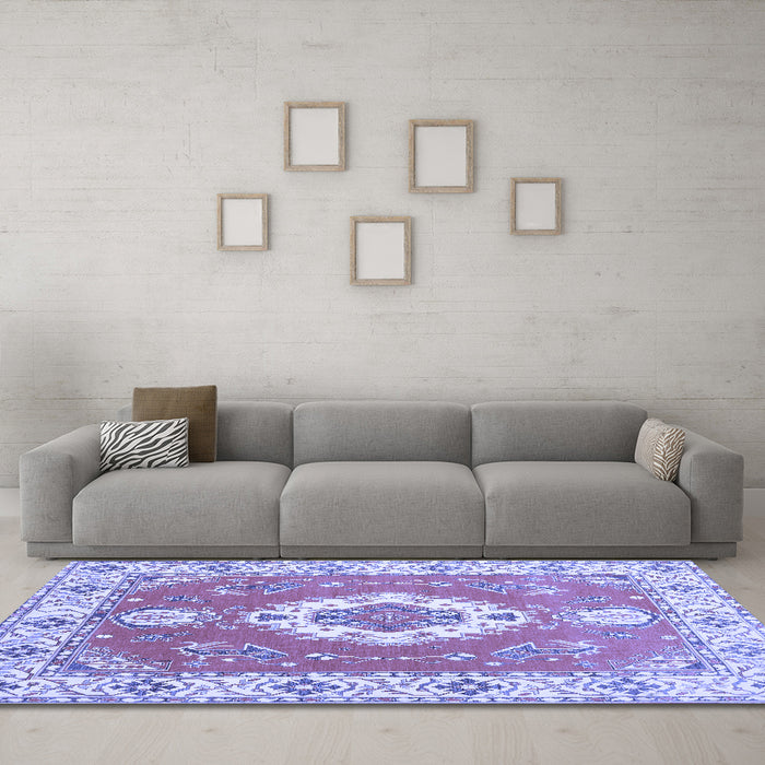 Machine Washable Medallion Blue Traditional Rug in a Living Room, wshtr381blu