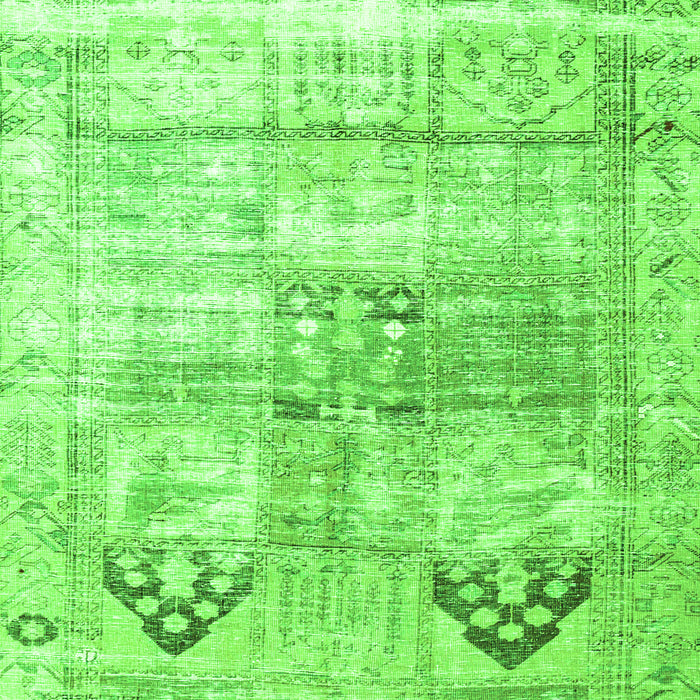 Serging Thickness of Machine Washable Persian Green Traditional Area Rugs, wshtr3820grn
