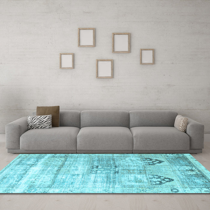 Machine Washable Persian Light Blue Traditional Rug in a Living Room, wshtr3820lblu