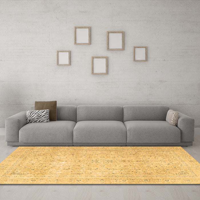 Machine Washable Persian Brown Traditional Rug in a Living Room,, wshtr3823brn