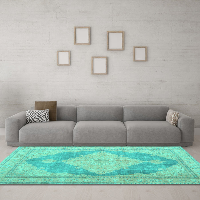 Machine Washable Persian Turquoise Traditional Area Rugs in a Living Room,, wshtr3827turq