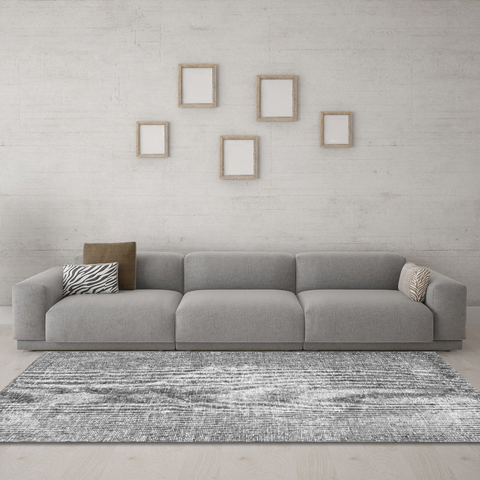 Machine Washable Persian Gray Traditional Rug in a Living Room,, wshtr3828gry