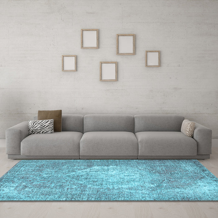 Machine Washable Persian Light Blue Traditional Rug in a Living Room, wshtr3828lblu