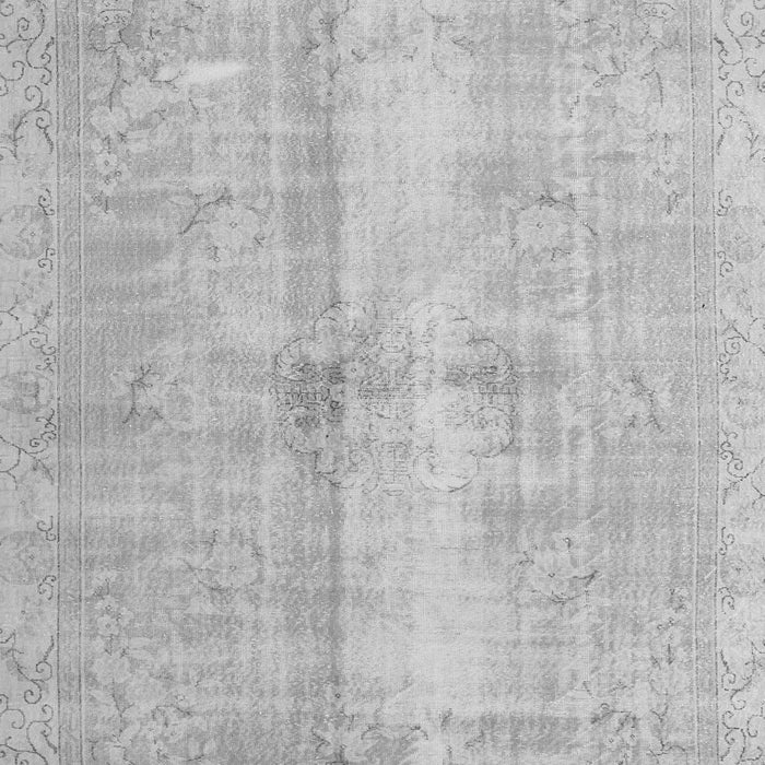 Serging Thickness of Machine Washable Persian Gray Traditional Rug, wshtr3829gry