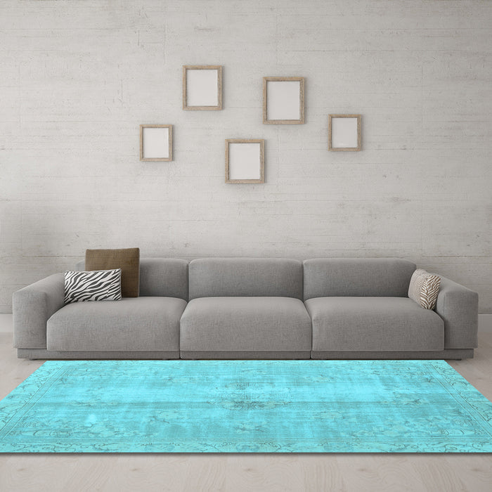 Machine Washable Persian Light Blue Traditional Rug in a Living Room, wshtr3829lblu