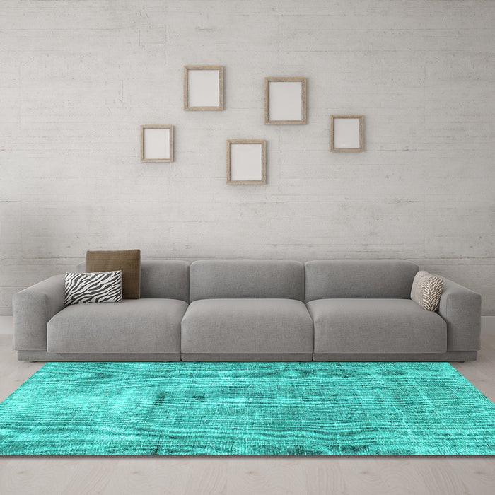 Machine Washable Persian Turquoise Traditional Area Rugs in a Living Room,, wshtr3830turq