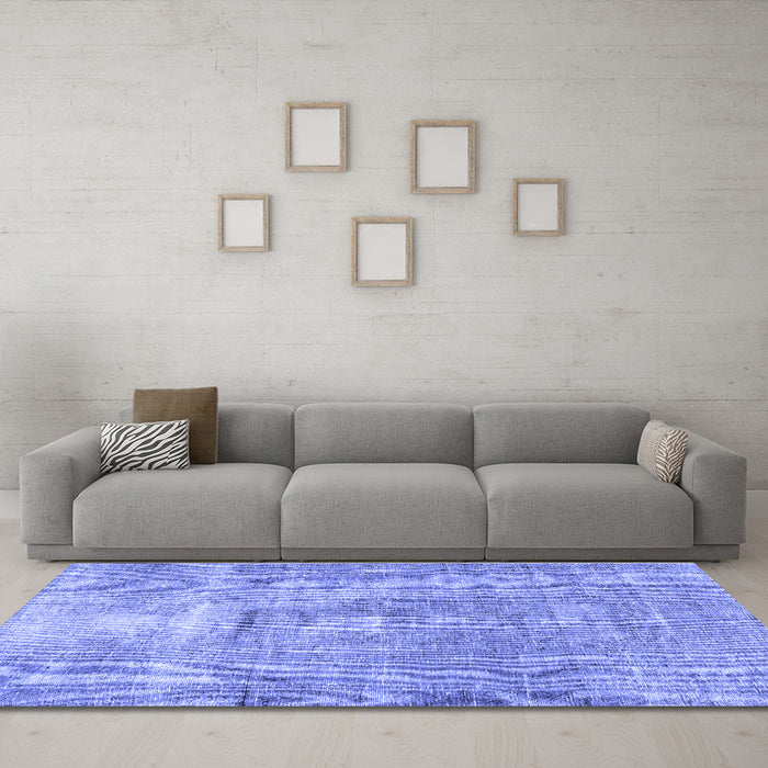 Machine Washable Persian Blue Traditional Rug in a Living Room, wshtr3830blu