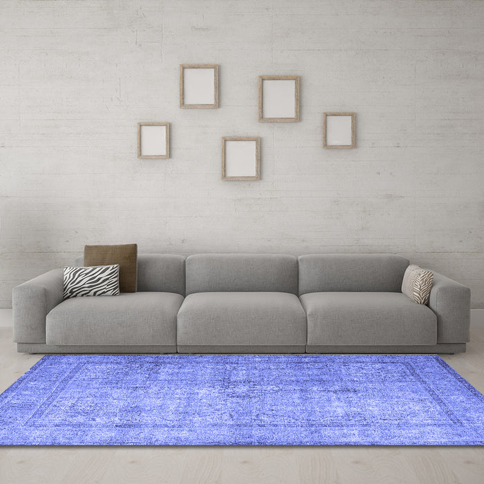 Machine Washable Persian Blue Traditional Rug in a Living Room, wshtr3833blu