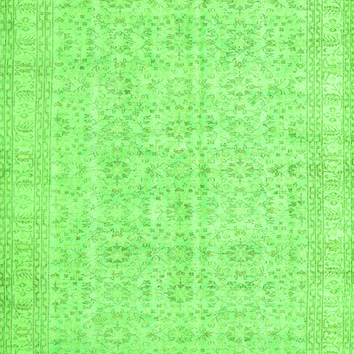 Serging Thickness of Machine Washable Persian Green Traditional Area Rugs, wshtr3834grn