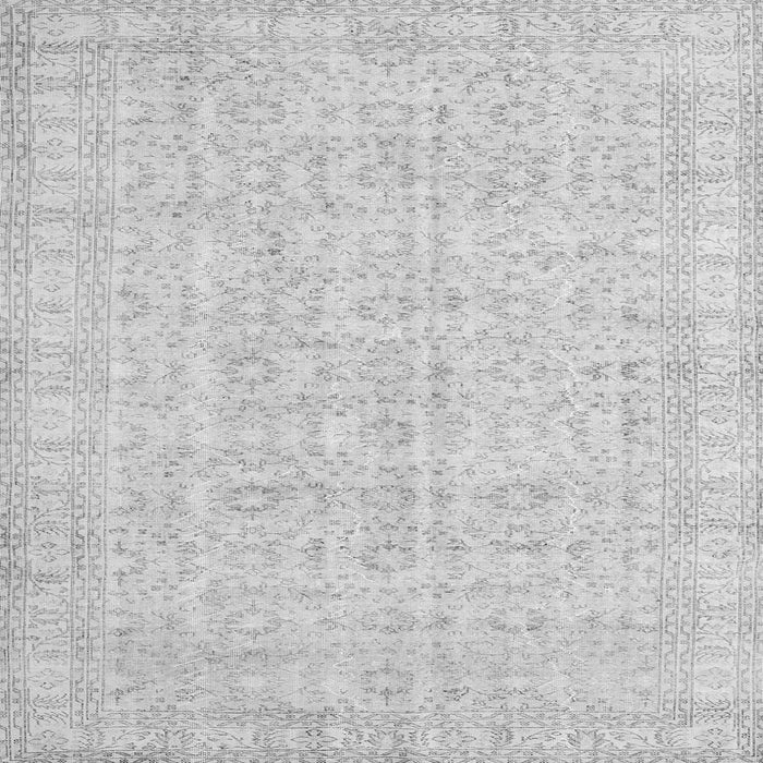 Round Machine Washable Persian Gray Traditional Rug, wshtr3834gry
