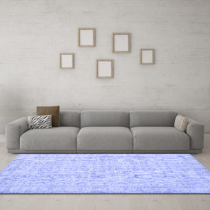 Machine Washable Persian Blue Traditional Rug in a Living Room, wshtr3834blu