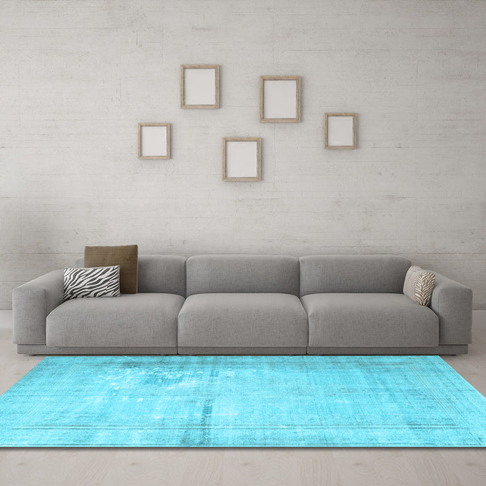 Machine Washable Persian Light Blue Traditional Rug in a Living Room, wshtr3835lblu