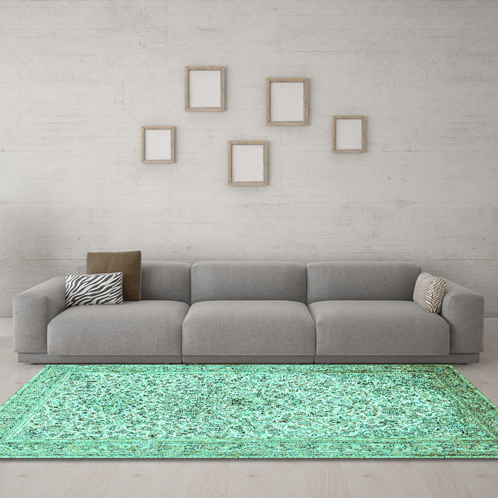 Machine Washable Persian Turquoise Traditional Area Rugs in a Living Room,, wshtr383turq