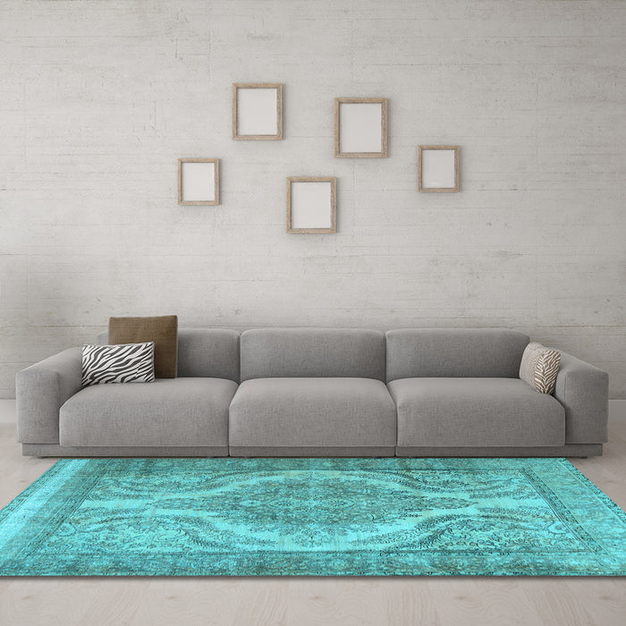 Machine Washable Persian Light Blue Traditional Rug in a Living Room, wshtr3840lblu