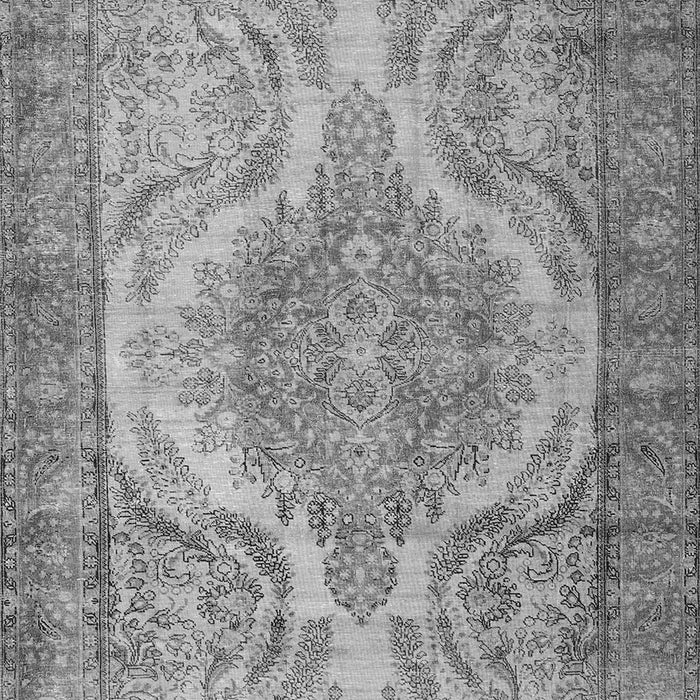 Serging Thickness of Machine Washable Persian Gray Traditional Rug, wshtr3840gry