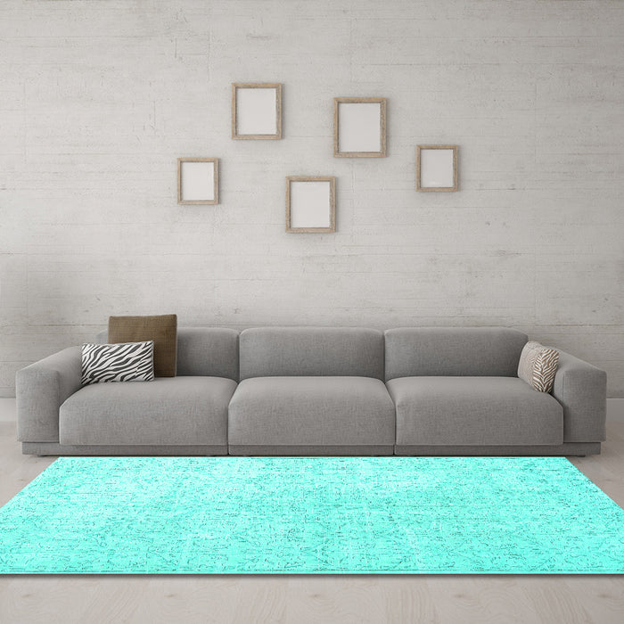 Machine Washable Persian Turquoise Traditional Area Rugs in a Living Room,, wshtr3844turq