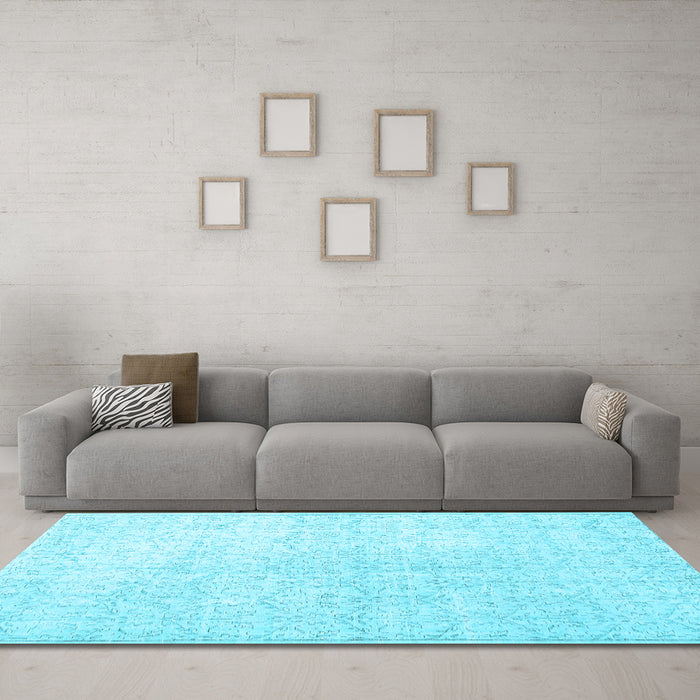 Machine Washable Persian Light Blue Traditional Rug in a Living Room, wshtr3844lblu