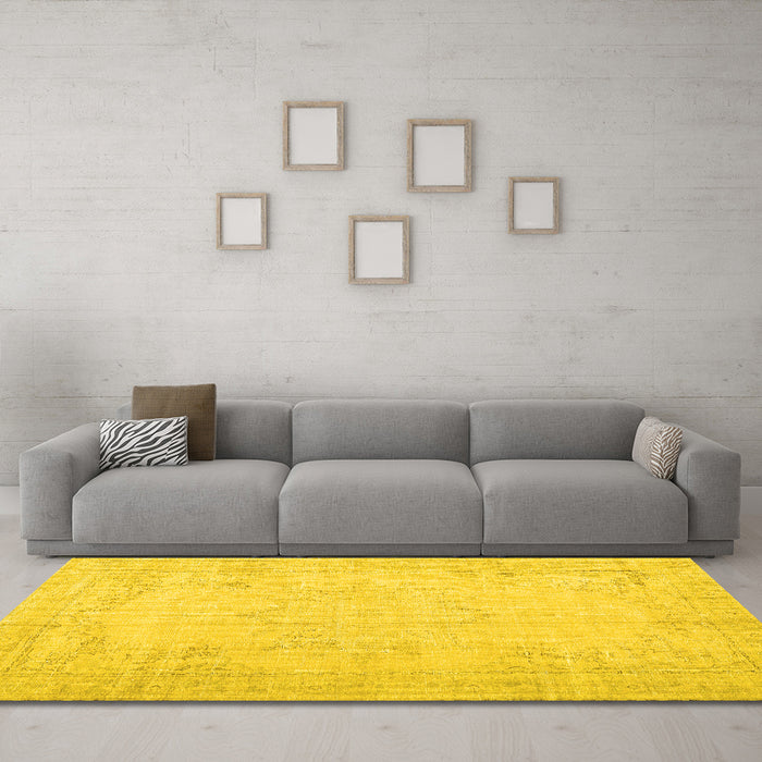 Machine Washable Persian Yellow Traditional Rug in a Living Room, wshtr3847yw