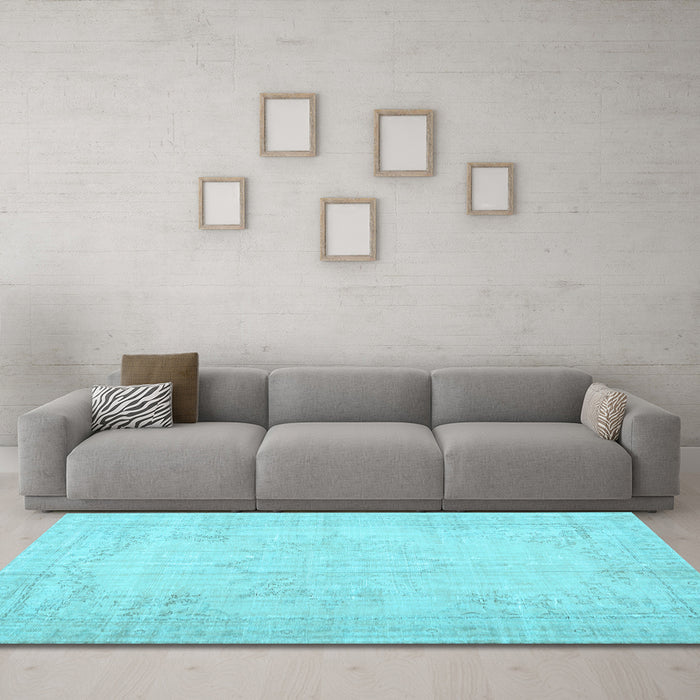 Machine Washable Persian Light Blue Traditional Rug in a Living Room, wshtr3847lblu