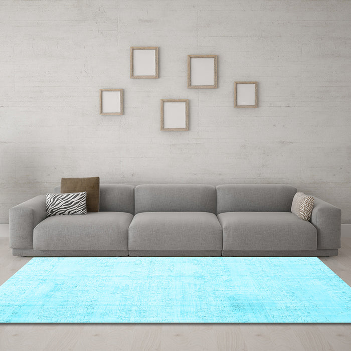 Machine Washable Persian Light Blue Traditional Rug in a Living Room, wshtr3849lblu