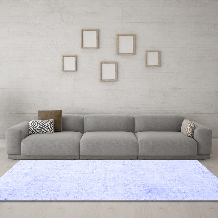 Machine Washable Persian Blue Traditional Rug in a Living Room, wshtr3849blu