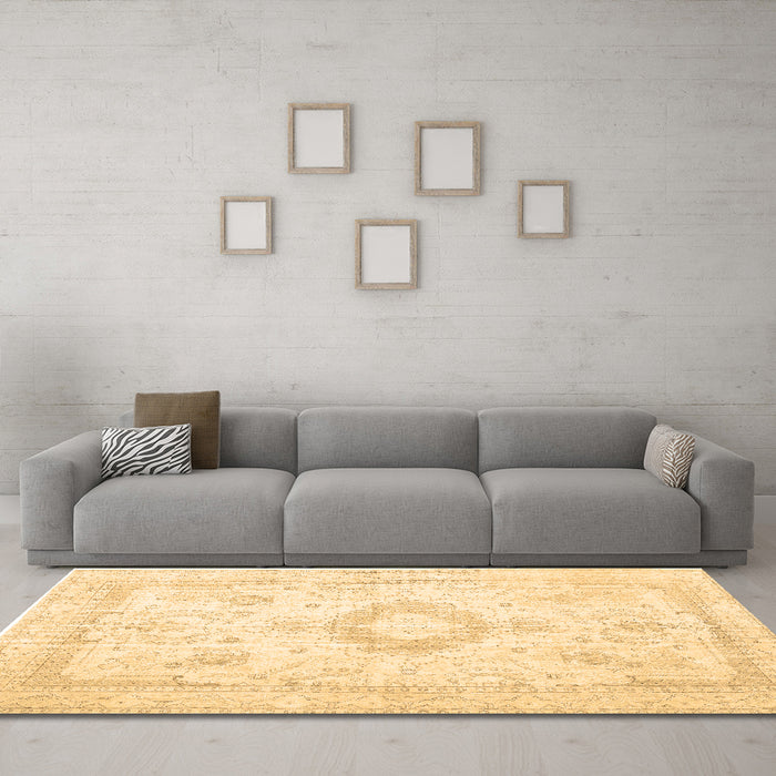 Machine Washable Persian Brown Traditional Rug in a Living Room,, wshtr3850brn