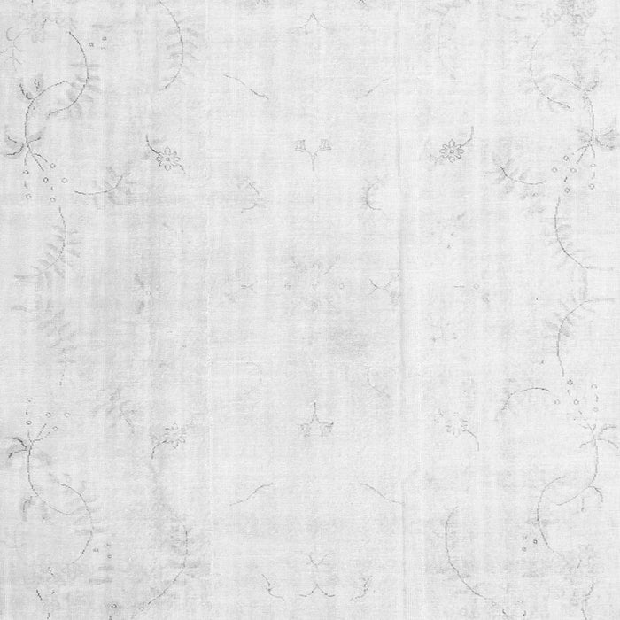 Serging Thickness of Machine Washable Persian Gray Traditional Rug, wshtr3853gry