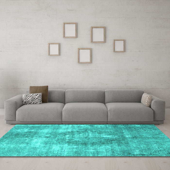 Machine Washable Persian Turquoise Traditional Area Rugs in a Living Room,, wshtr3855turq