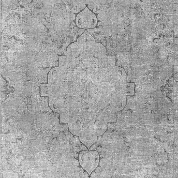 Serging Thickness of Machine Washable Persian Gray Traditional Rug, wshtr3858gry
