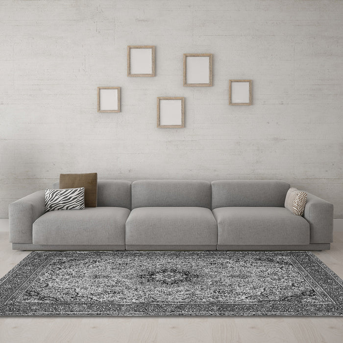 Machine Washable Medallion Gray Traditional Rug in a Living Room,, wshtr385gry