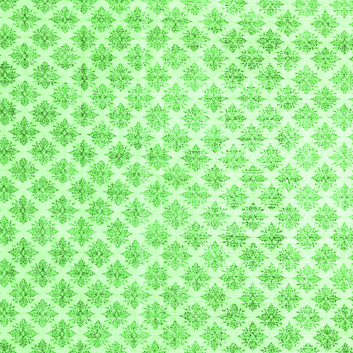 Serging Thickness of Trellis Green Modern Area Rugs, wshtr3860grn