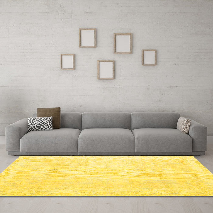 Machine Washable Persian Yellow Traditional Rug in a Living Room, wshtr3862yw