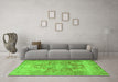 Machine Washable Persian Green Traditional Area Rugs in a Living Room,, wshtr3866grn