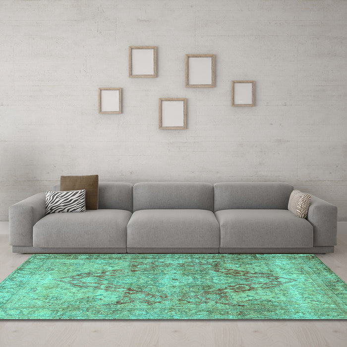 Machine Washable Persian Turquoise Traditional Area Rugs in a Living Room,, wshtr3866turq