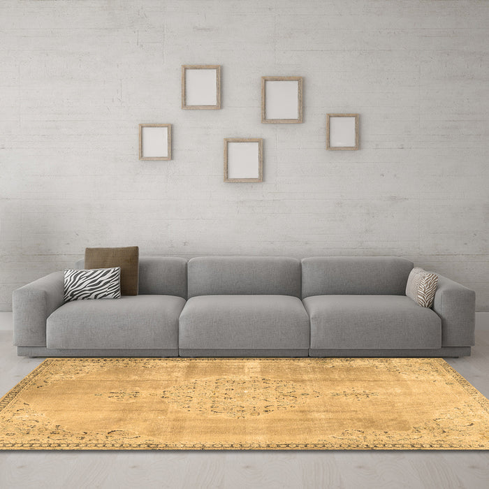 Machine Washable Persian Brown Traditional Rug in a Living Room,, wshtr3869brn