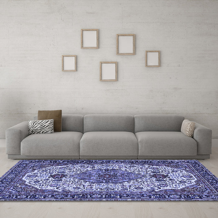Machine Washable Medallion Blue Traditional Rug in a Living Room, wshtr386blu