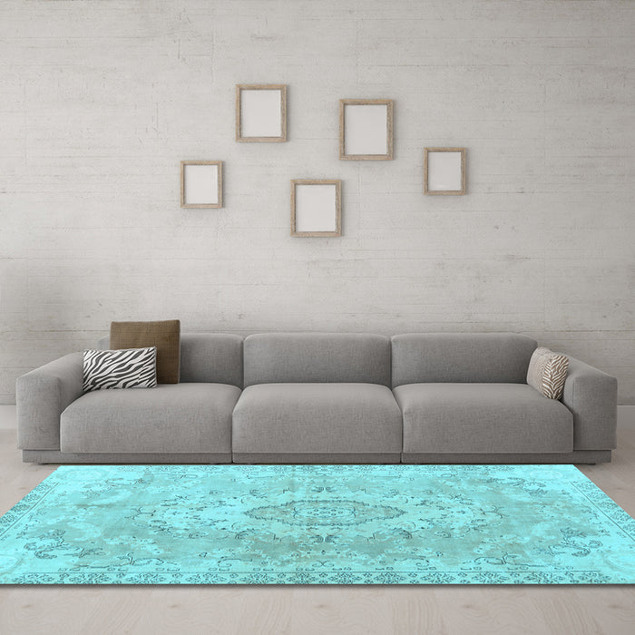 Machine Washable Persian Light Blue Traditional Rug in a Living Room, wshtr3870lblu