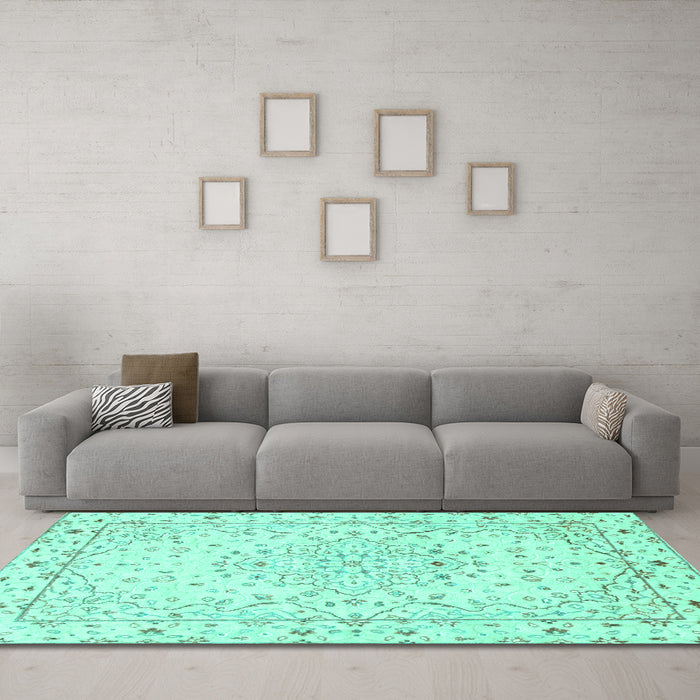 Machine Washable Persian Turquoise Traditional Area Rugs in a Living Room,, wshtr3875turq