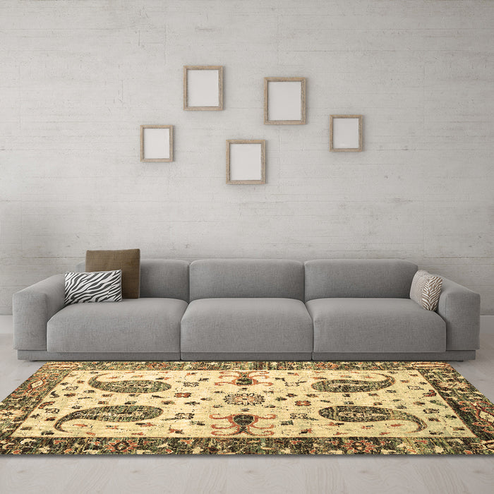 Machine Washable Persian Brown Traditional Rug in a Living Room,, wshtr3877brn