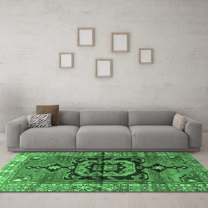 Machine Washable Persian Emerald Green Traditional Area Rugs in a Living Room,, wshtr3882emgrn